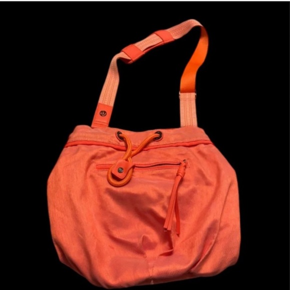 lululemon athletica Handbags - Lululemon Diversity Bag